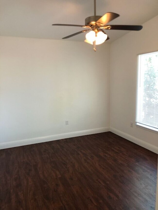 Foto del edificio - 1 bedroom apartment