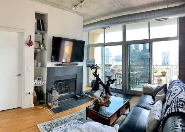 Building Photo - 700 N Larrabee St