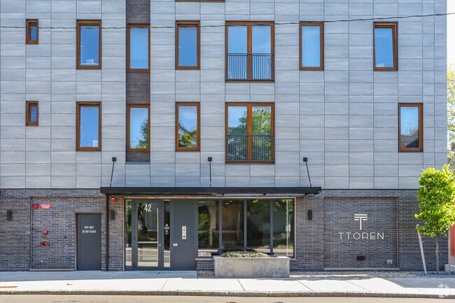 Building entrance - Ttoren | Modern Living. Naturally.
