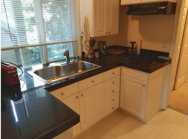 Foto del edificio - 13158 Sunset Ln