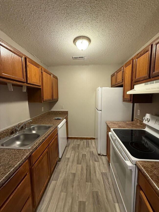 Foto del edificio - One bedroom, 1 bath condo in Durham