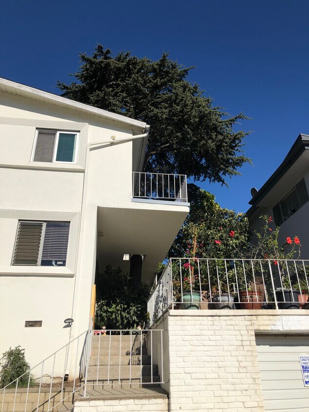 1328 Barry Ave, Los Angeles, CA 90025 Apartments in Los Angeles, CA