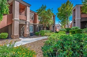 Foto principal - 7709 Himalayas Ave