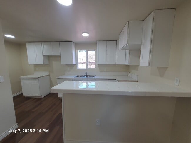 Building Photo - 1221 W 152nd St