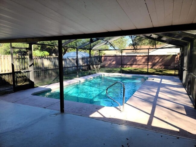 Building Photo - 126 Saint Kitts Circle
