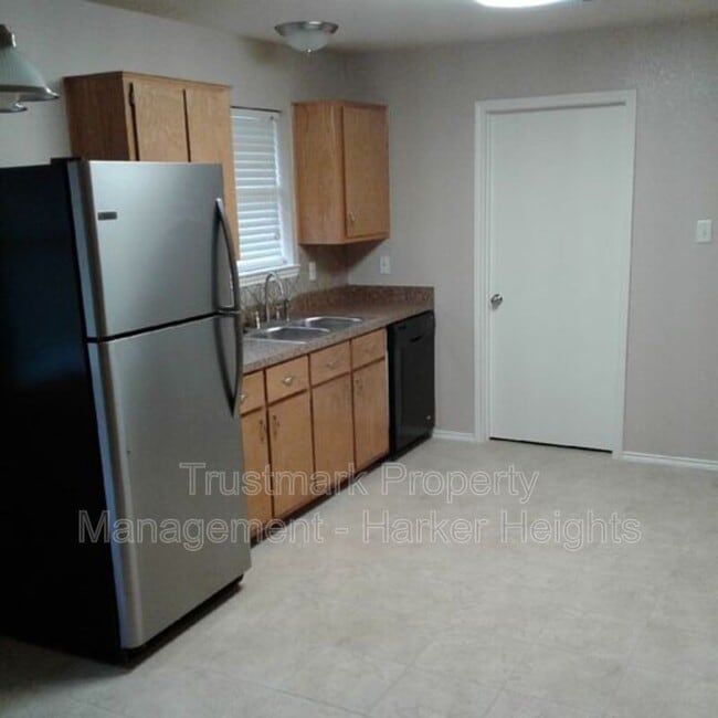 Building Photo - 5304 Vail Dr