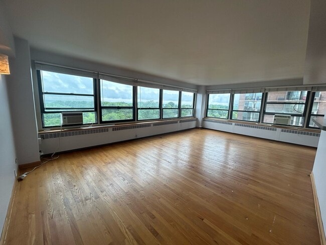 Building Photo - 4180 N Marine Dr
