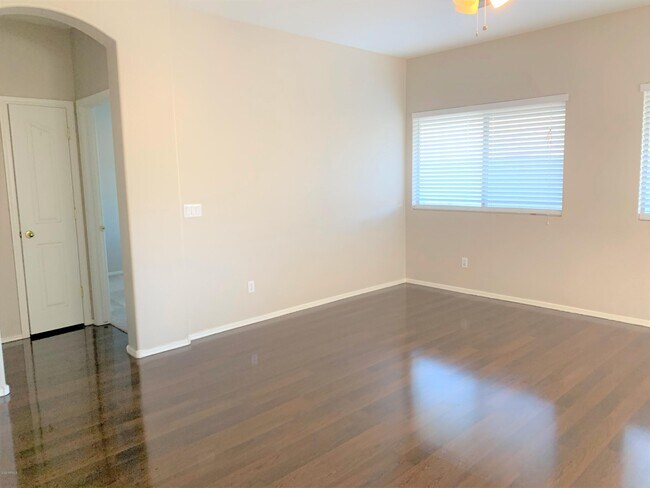 Foto del edificio - 9215 S 35th Dr