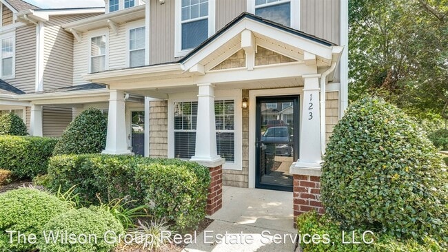 Building Photo - 2 br, 2.5 bath House - 123 Shadow Glen Drive