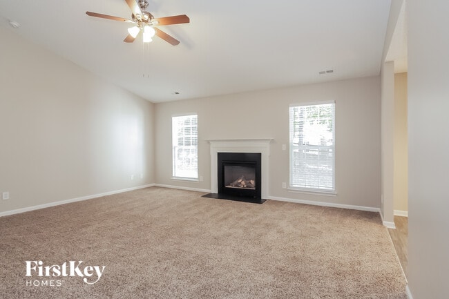 Building Photo - 7418 Saddle Trail Ln