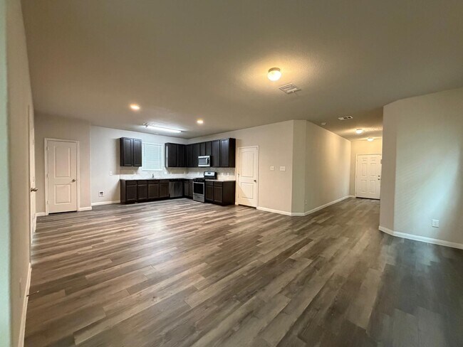 Foto del edificio - 25419 Grotto Falls Ln