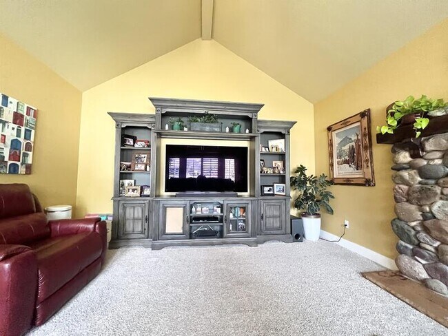 Foto del edificio - 2035 Quartzridge Dr