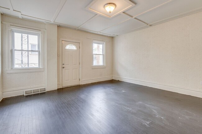 Foto del edificio - AVAILABLE NOW - Beautiful 2 Bedroom Home i...