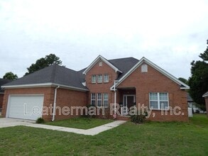 Building Photo - 2109 Elderberry Dr