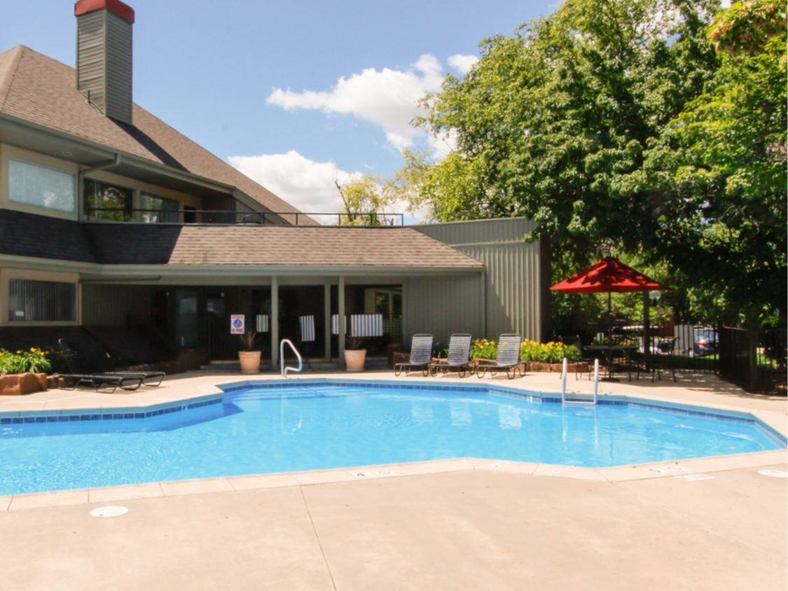 Stonehaven Apartments in Hazelwood, MO