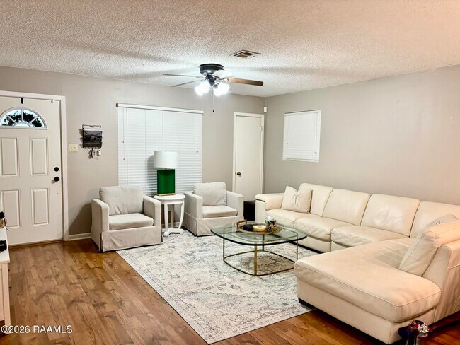 Building Photo - 103 Brookwood Cir