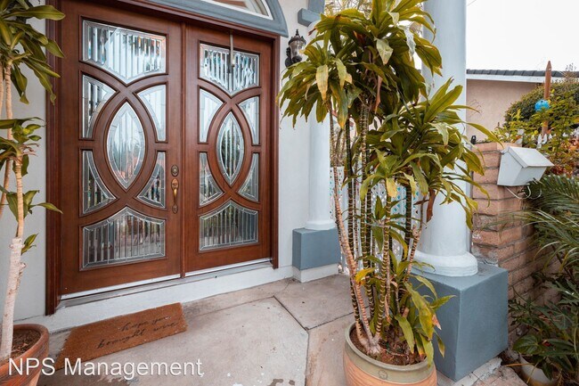 Building Photo - 5 br, 3 bath House - 12552 Eckleson Street