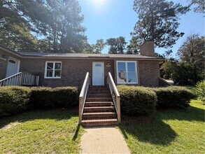 Building Photo - 529 Coronation Dr