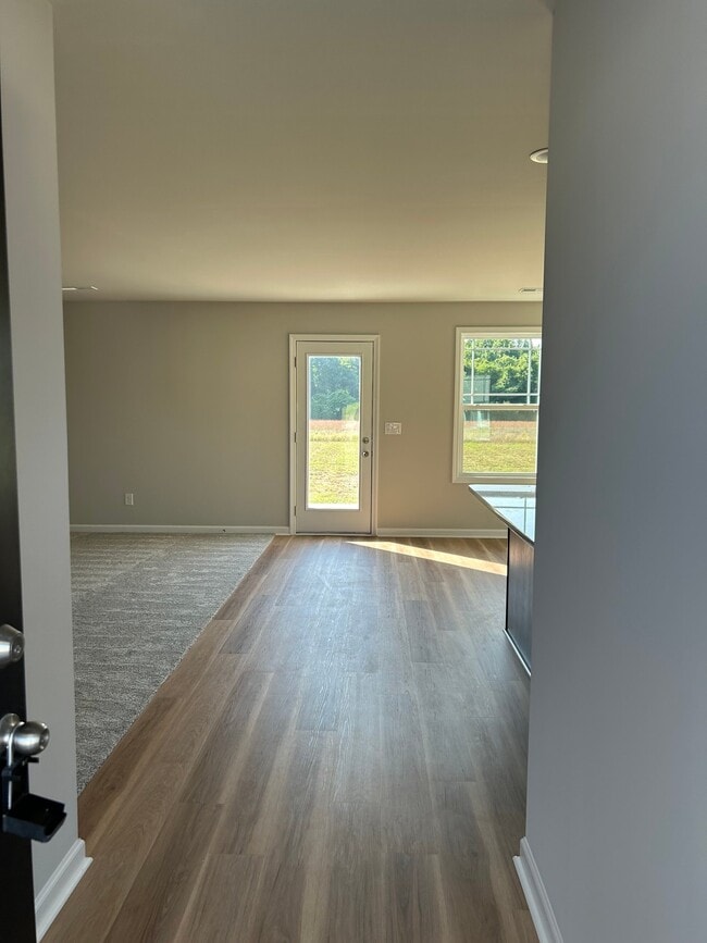 Foto del edificio - 262 Swinson Dr