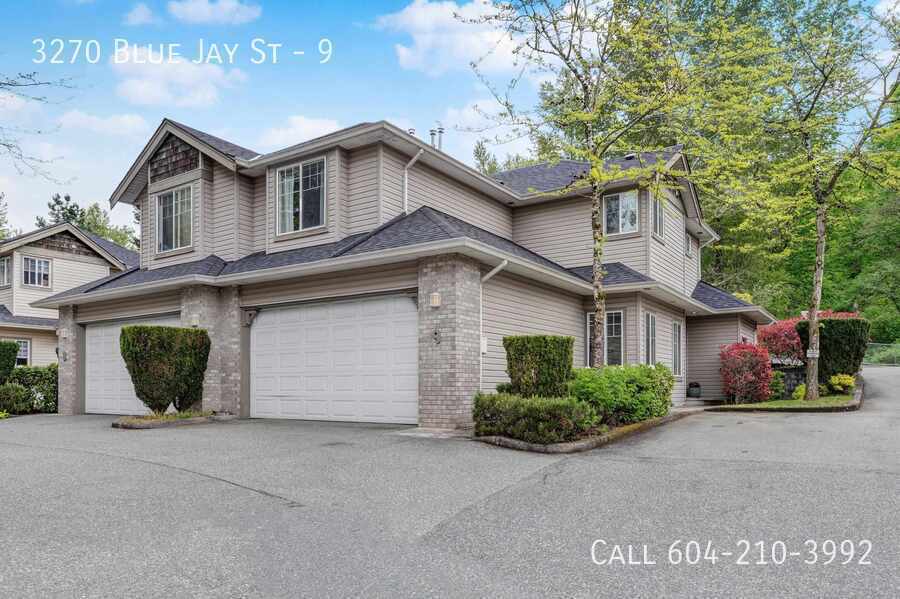 Primary Photo - Bright & Spacious Townhome