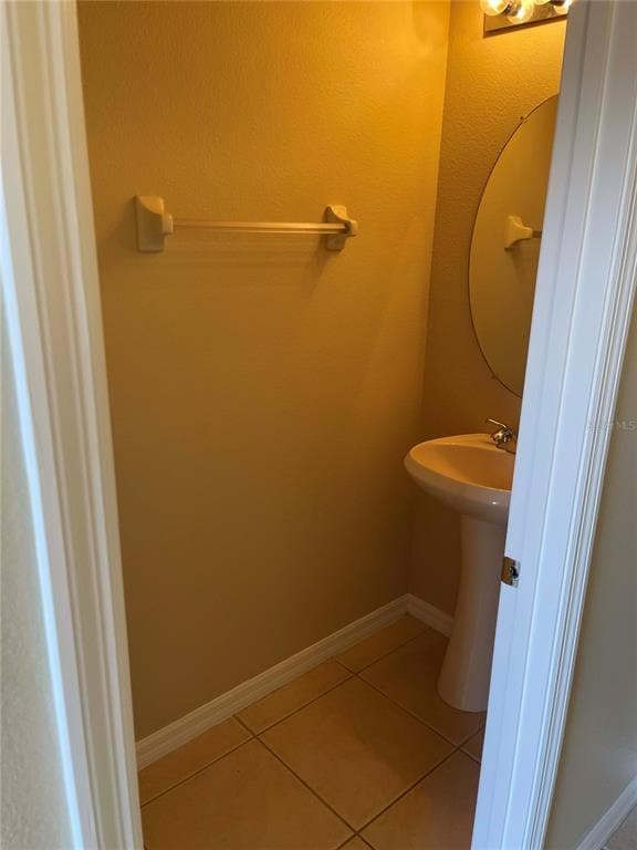 Building Photo - 2520 Retreat View Cir