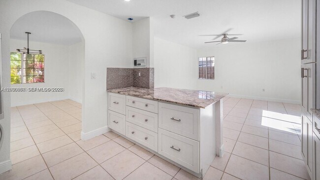 Foto del edificio - 9712 SW 213th Terrace