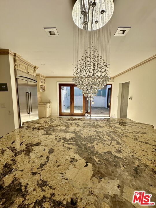 Foto del edificio - 128 S Swall Dr