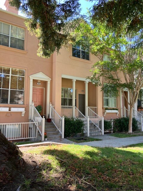 Entry showing Porch - 140 Pacchetti Way