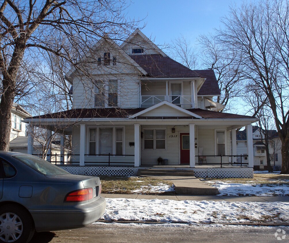 Primary Photo - 1317 24th St