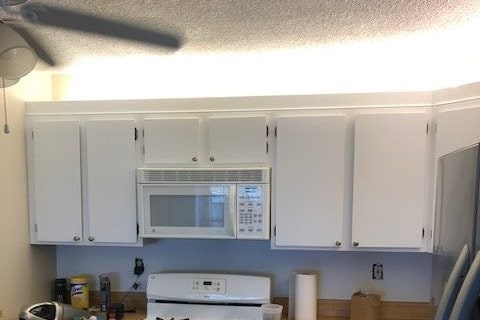 Kitchen 3 - 47 Feiler Ct