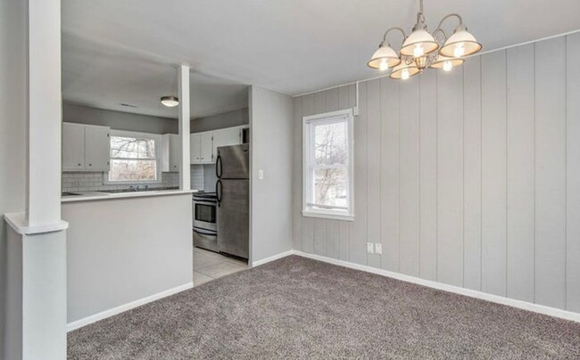 Foto del edificio - COMING SOON! 3 Bed 1 Bath Home! $1350.00