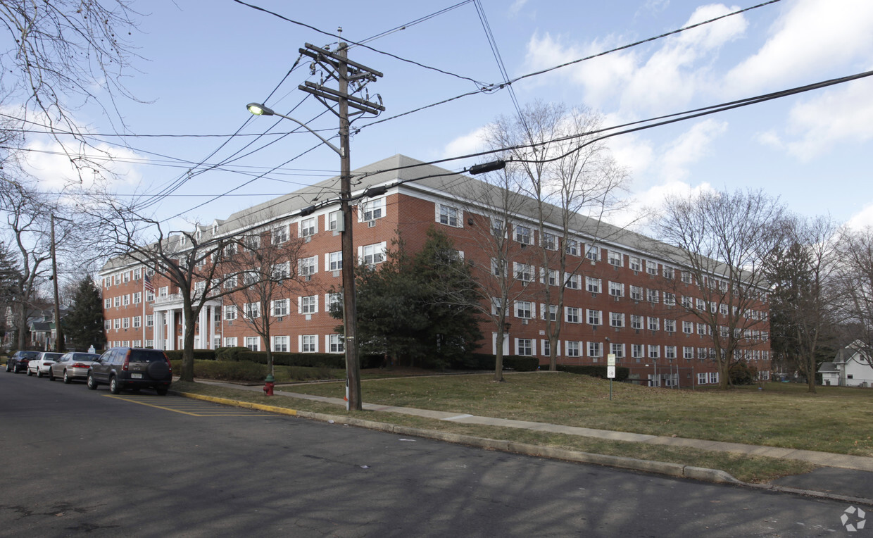 Foto principal - Metuchen Senior Apartments