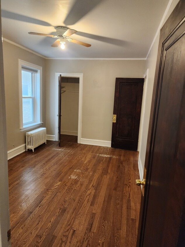 Primary Photo - 4842 Elm St