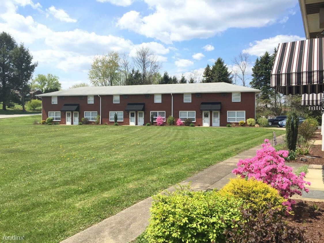 515 Stone Villa Ct, Greensburg, PA 15601 Townhome Rentals in