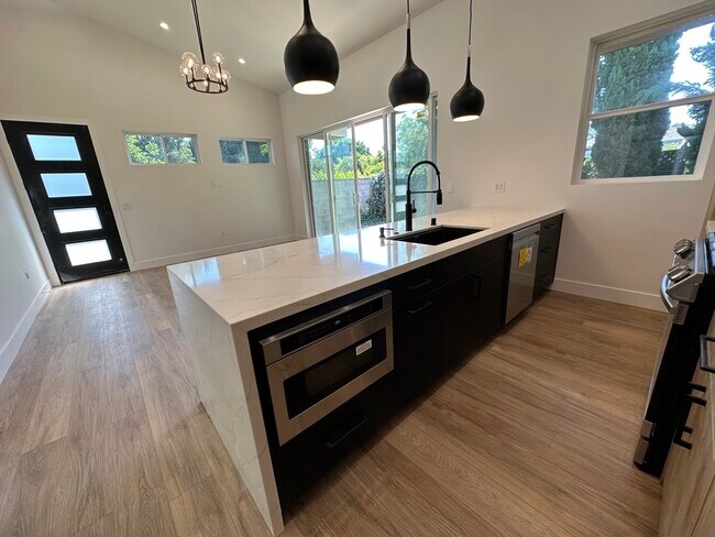 Kitchen and living space - 11521 Braddock Dr