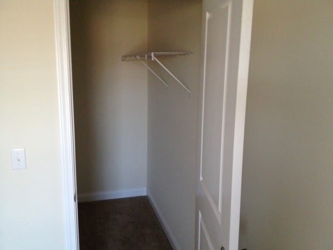 Building Photo - 120 Bluebell Cir