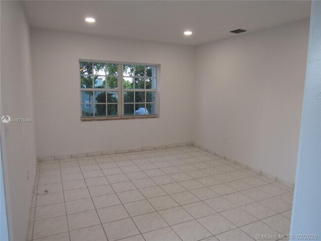 Foto del edificio - 6218 SW 21st St
