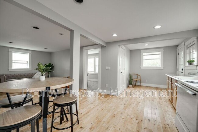 Foto del edificio - 328 Beck Ave