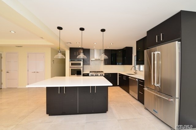 Foto del edificio - 219-70 Stewart Rd