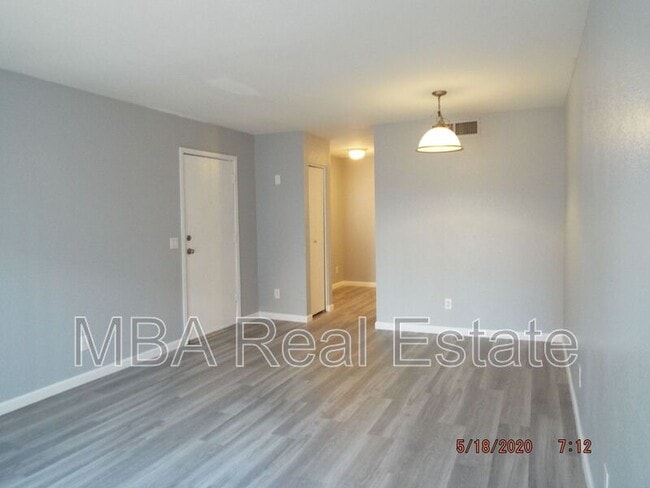 Building Photo - 2832 E Le Marche Ave