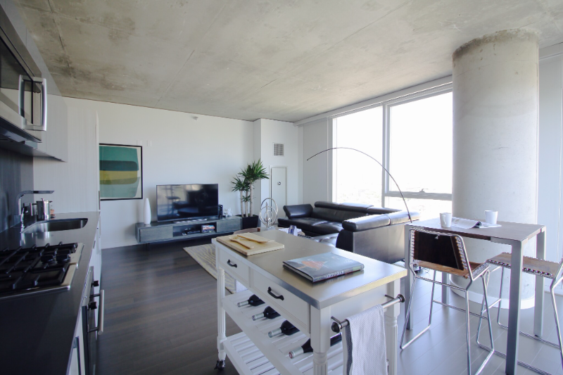 Foto principal - 585 W Division St