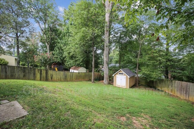 Building Photo - 5080 Coleridge Dr