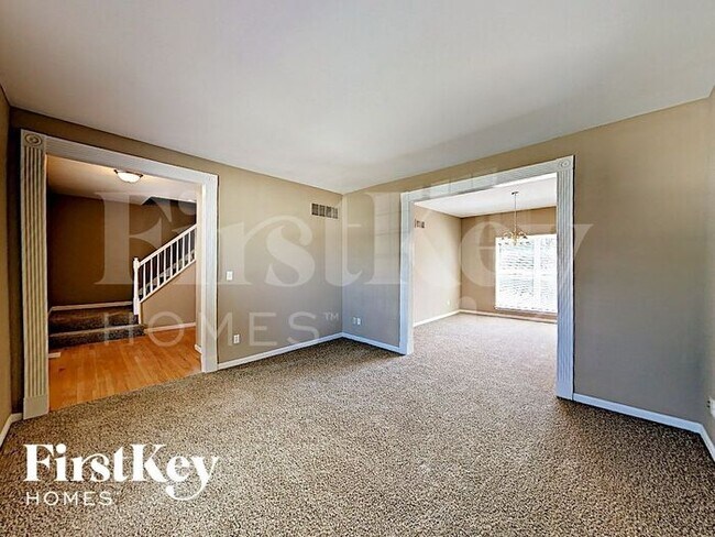 Foto del edificio - 74 Huckleberry Ct