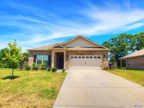 Building Photo - 14970 Eva Cir