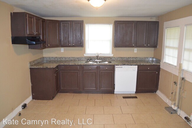 Foto del edificio - 3 br, 2 bath House - 900 Eastern Valley Road