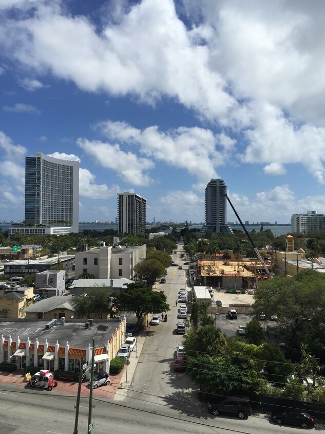 Foto principal - 3470 E Coast Ave