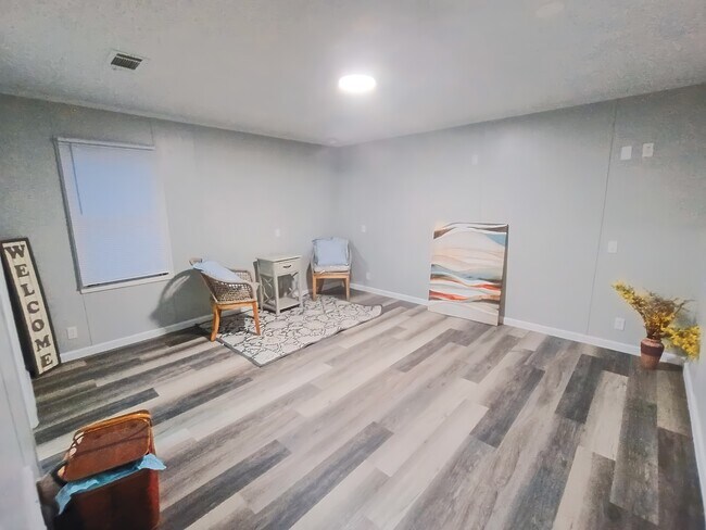 Foto del edificio - 46 Deerwood Park