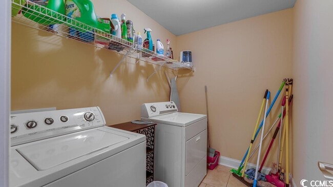 Building Photo - 229 Avery Dr