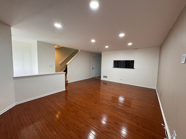 Foto del edificio - 2712 Woodmere Dr