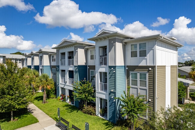 2751 Dillard Rd Eustis, FL 32726-6254 - Valencia Grove II